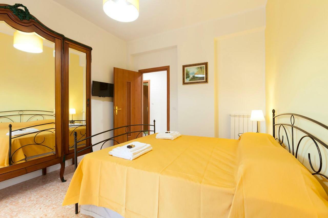 B&B La Primula Pompei Bagian luar foto