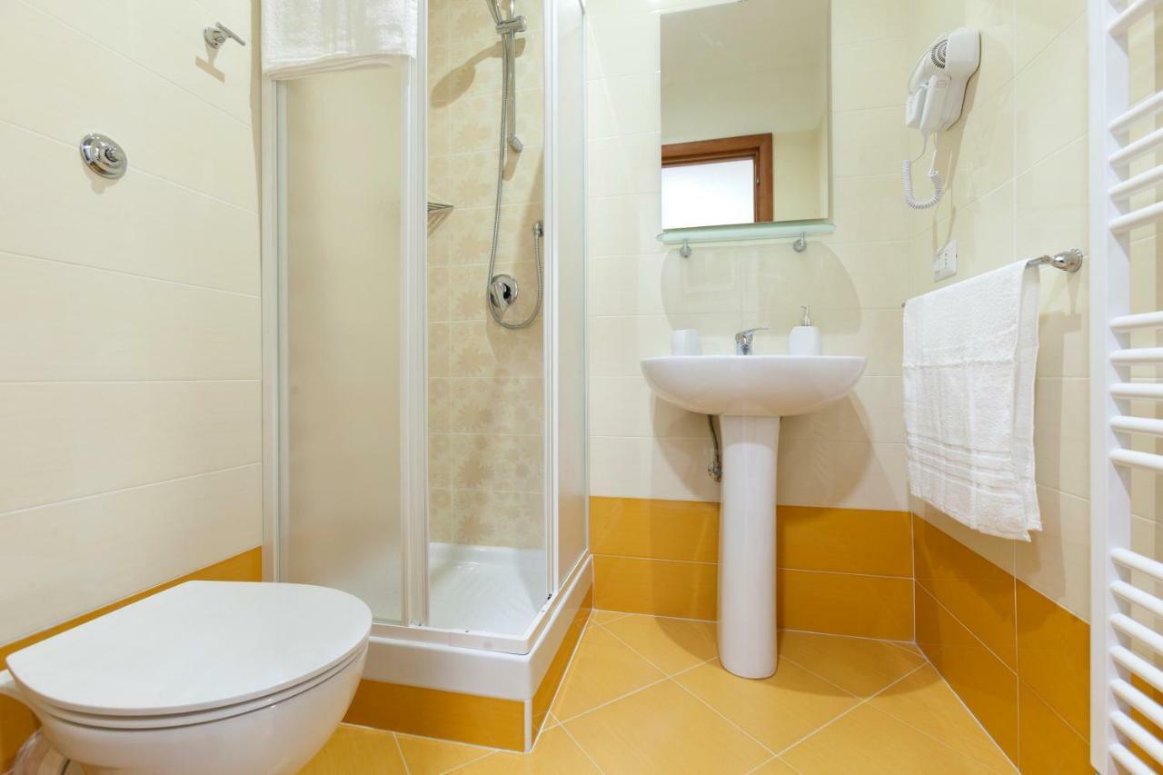B&B La Primula Pompei Bagian luar foto
